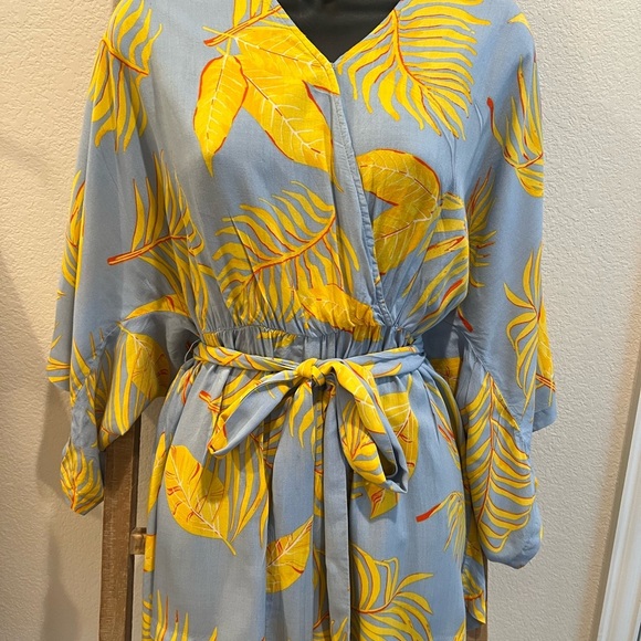 Lulus Pants - Lulu's Vibrant Leaf Print Dress